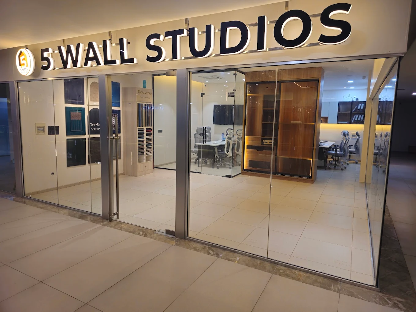 5 wall studios